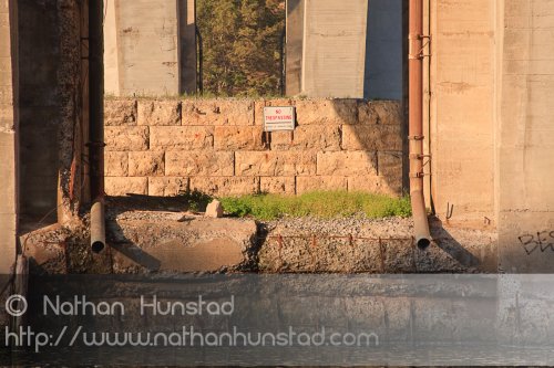 A closeup of the old bridge piling for the Franklin Avenue Bridge.